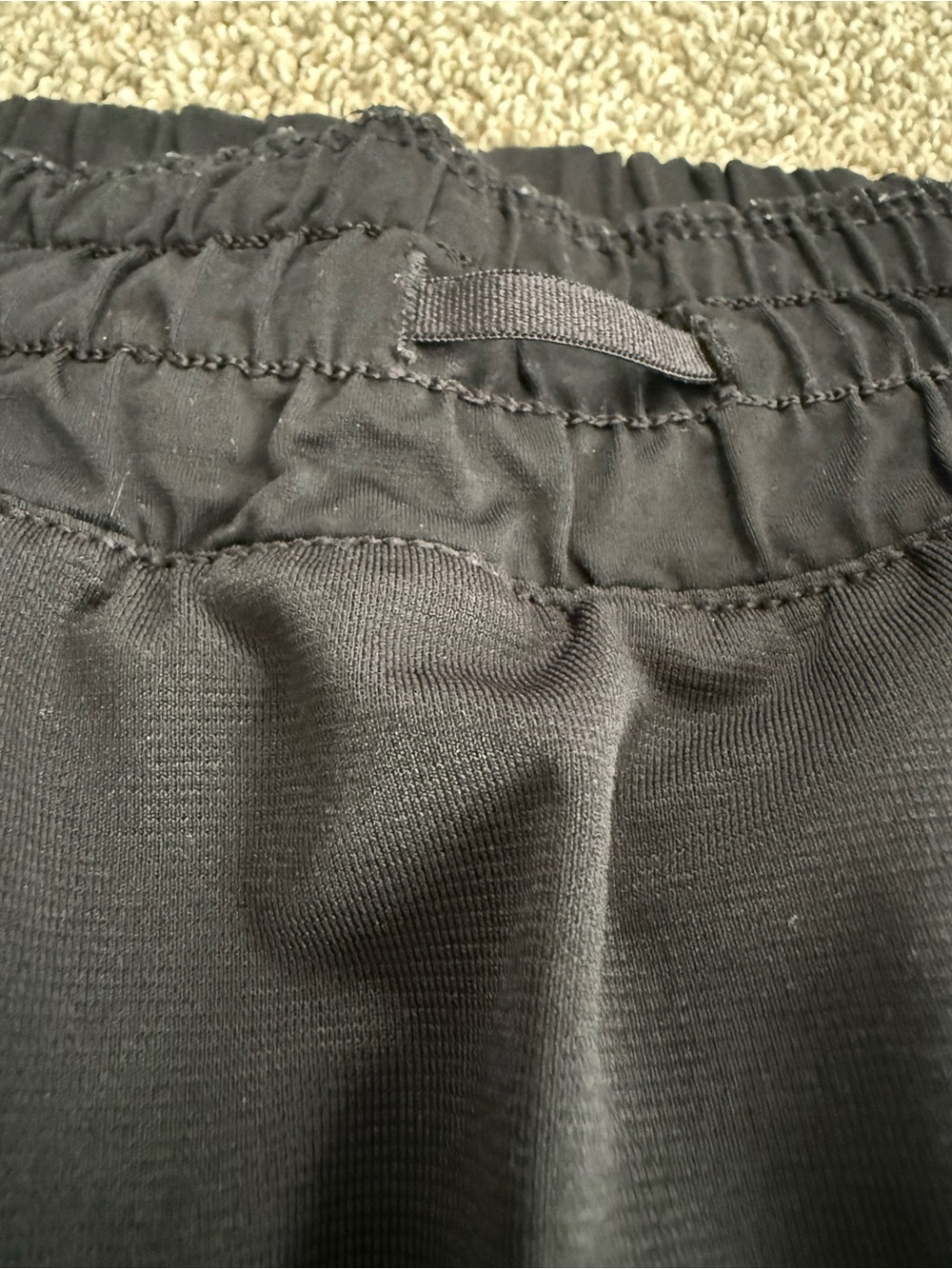 Lululemon Tracker Short V Women's Size 12 - Black 4” - Picture 10 of 16